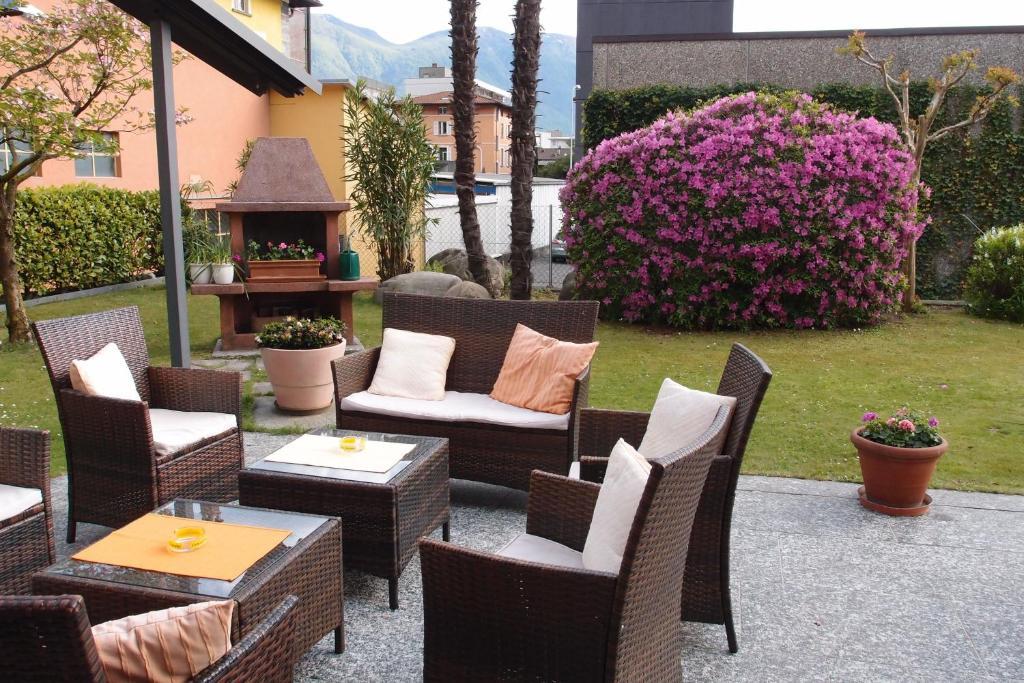 Hotel Elvetico โลการ์โน ภายนอก รูปภาพ
