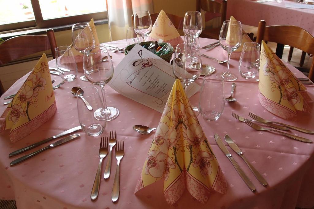 Hotel Elvetico โลการ์โน ภายนอก รูปภาพ